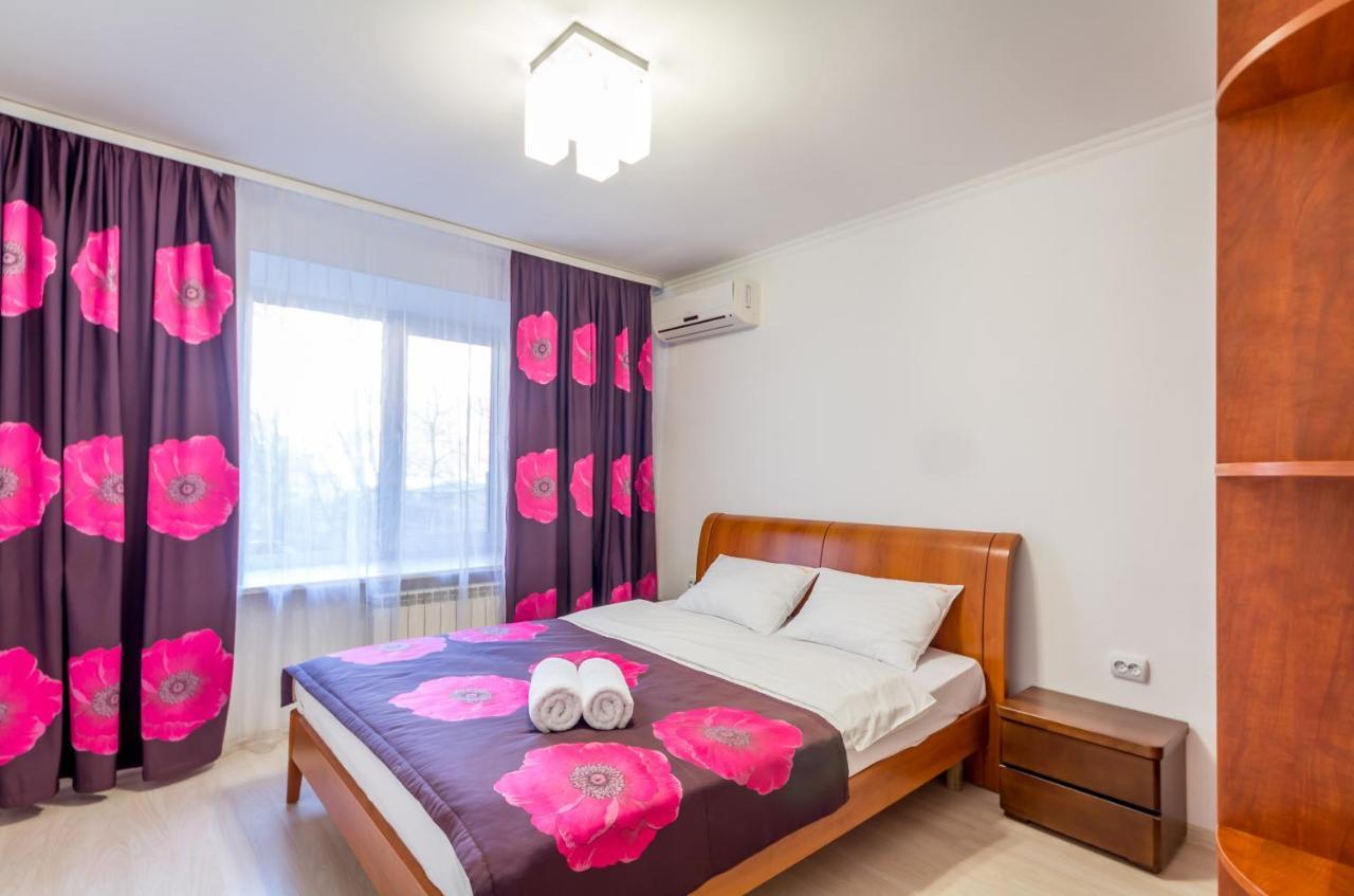 Apartments Near Parus Business Centre Kiev Exterior foto